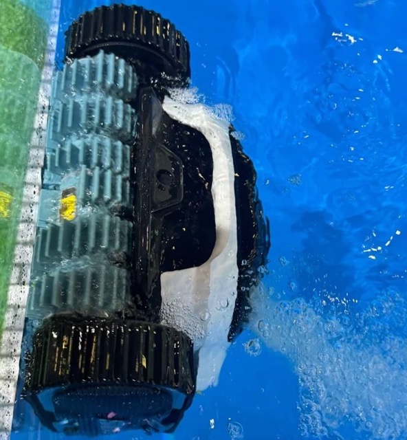 Mammotion Spino E1 – Praha